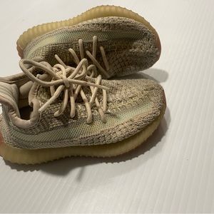 Yeezy kid shoes